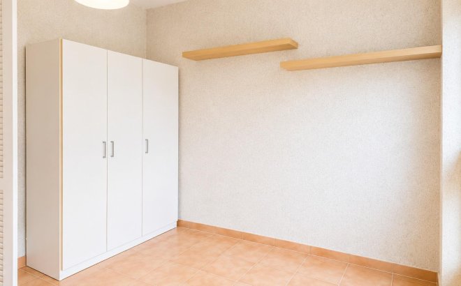 Revente - Appartement -
Torrevieja - Playa del Cura