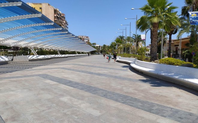 Revente - Appartement -
Torrevieja - Playa del Cura