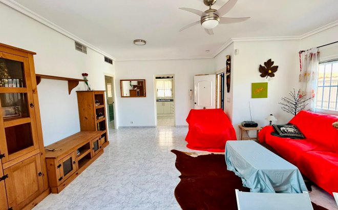 Resale - Villa -
Torrevieja - Costa Blanca