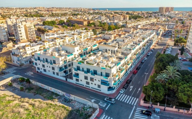 Revente - Appartement -
Torrevieja - Estacion De Autobuses