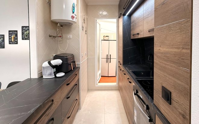 Revente - Appartement -
Torrevieja - Estacion De Autobuses