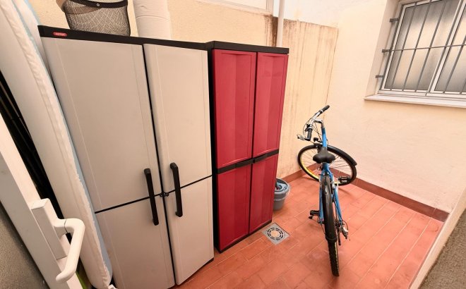 Revente - Appartement -
Torrevieja - Estacion De Autobuses