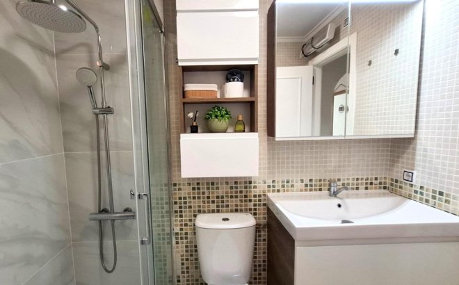 Revente - Appartement -
Torrevieja - Estacion De Autobuses