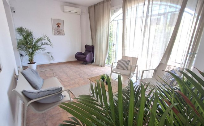 Revente - Town House -
Orihuela Costa - Playa Flamenca