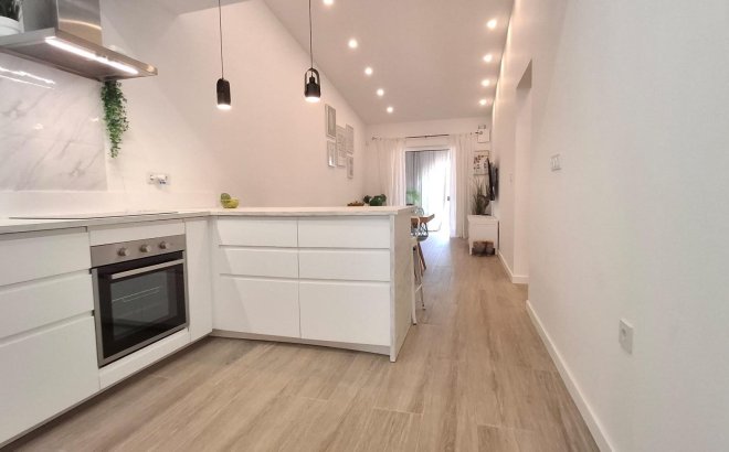 Revente - Town House -
Orihuela Costa - Playa Flamenca