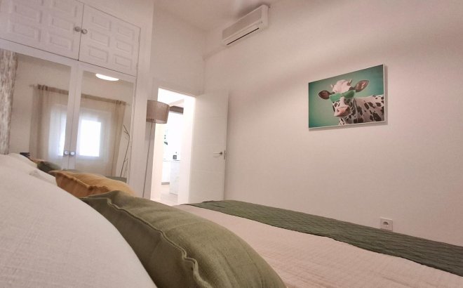 Revente - Town House -
Orihuela Costa - Playa Flamenca