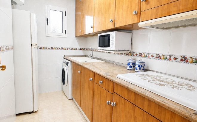 Resale - Apartment -
Torrevieja - Habaneras