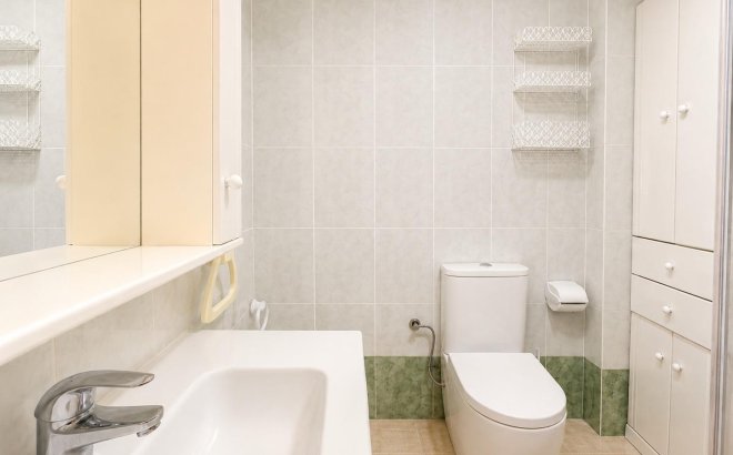 Resale - Apartment -
Torrevieja - Habaneras