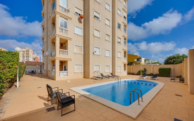 Resale - Apartment -
Torrevieja - Nueva Torrevieja