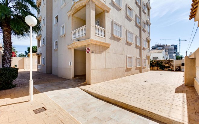 Resale - Apartment -
Torrevieja - Nueva Torrevieja