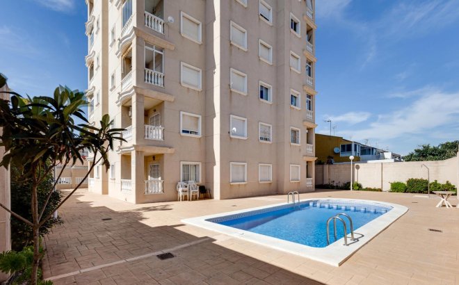 Resale - Apartment -
Torrevieja - Nueva Torrevieja