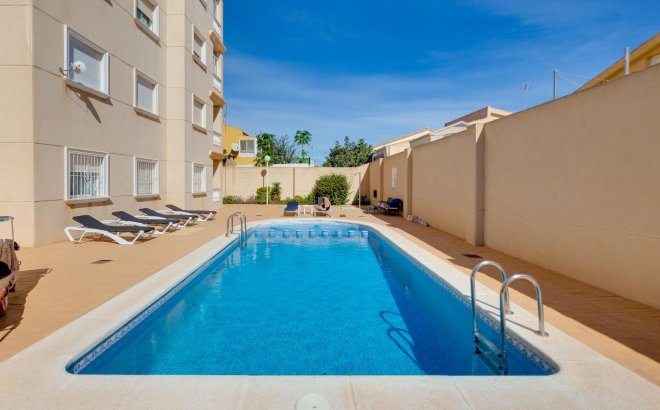 Resale - Apartment -
Torrevieja - Nueva Torrevieja