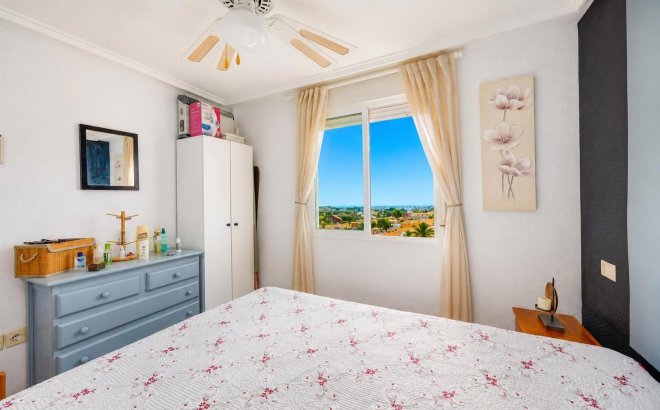 Resale - Apartment -
Torrevieja - Nueva Torrevieja