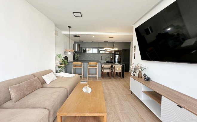 Resale - Town House -
Torrevieja - Calas Blanca