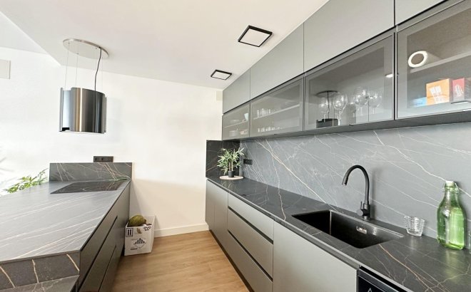 Resale - Town House -
Torrevieja - Calas Blanca