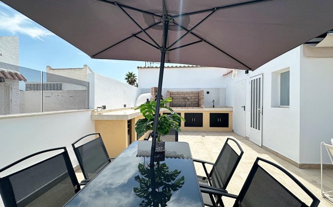 Resale - Town House -
Torrevieja - Calas Blanca