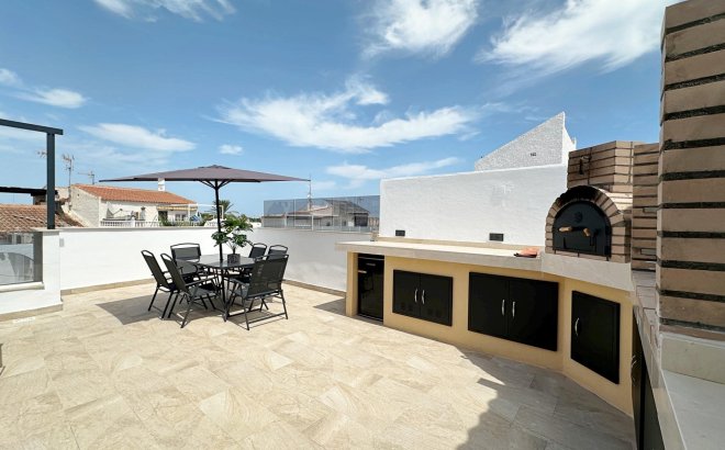 Resale - Town House -
Torrevieja - Calas Blanca