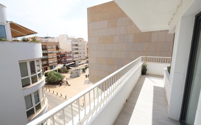 Revente - Penthouse -
Torrevieja - Costa Blanca