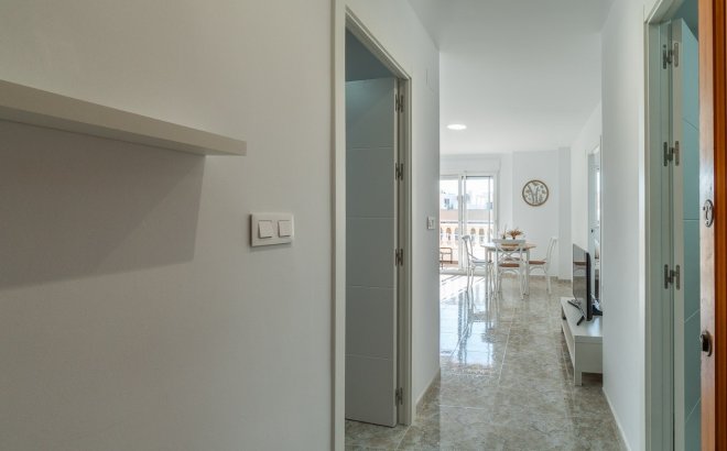 Resale - Apartment -
Torrevieja - Costa Blanca