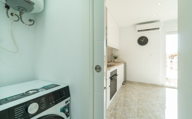 Resale - Apartment -
Torrevieja - Costa Blanca