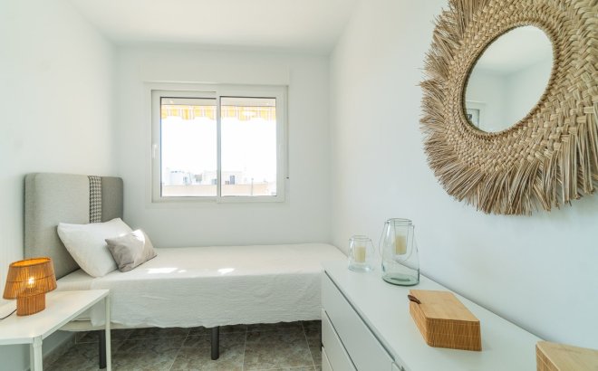 Resale - Apartment -
Torrevieja - Costa Blanca