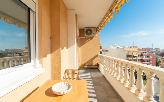 Resale - Apartment -
Torrevieja - Costa Blanca