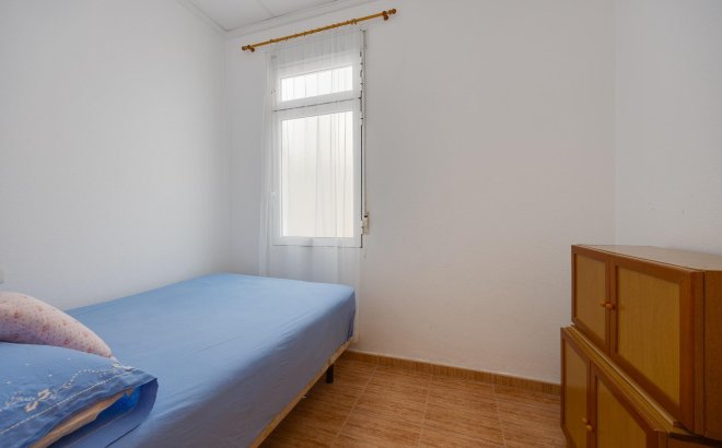 Resale - Apartment -
Torrevieja - Paseo Maritimo
