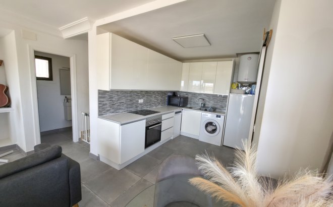 Resale - Villa -
Villamartin - Costa Blanca