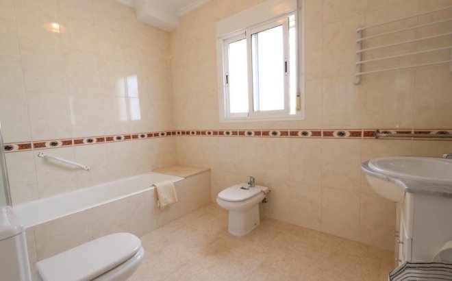 Revente - Town House -
Rojales - Inland