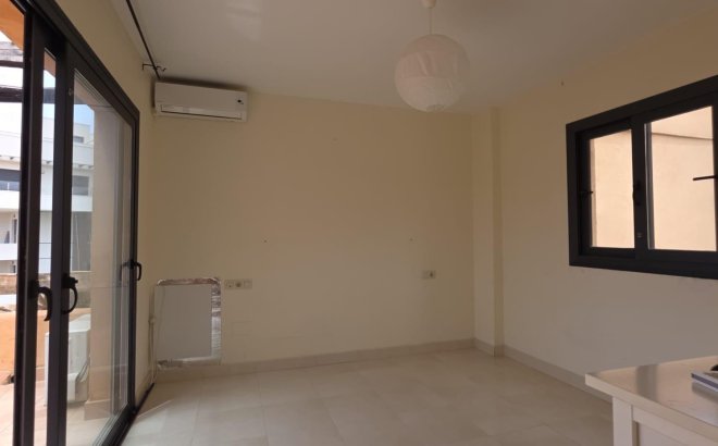Revente - Town House -
Orihuela Costa - Las Filipinas
