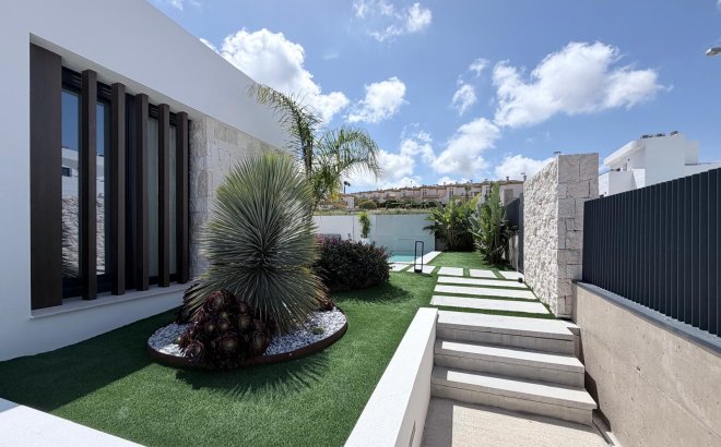 Resale - Villa -
Rojales - Inland