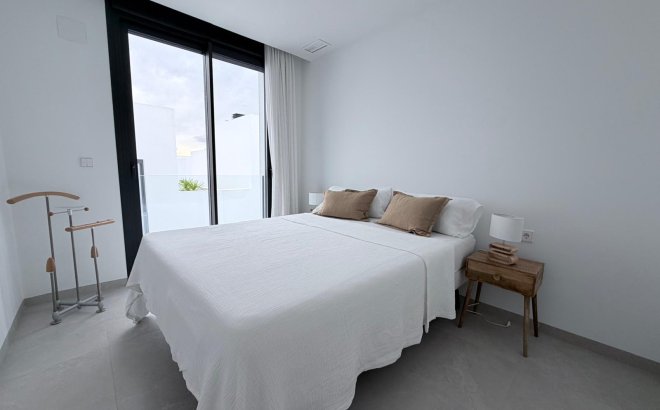Resale - Villa -
Rojales - Inland