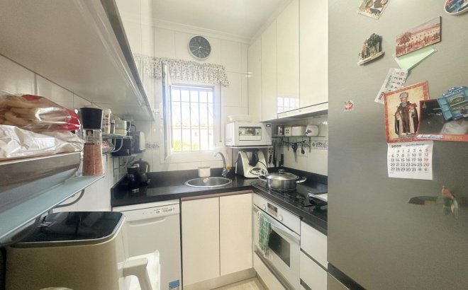 Resale - Bungalow -
Torrevieja - Aguas Nuevas