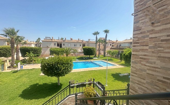 Resale - Bungalow -
Torrevieja - Aguas Nuevas