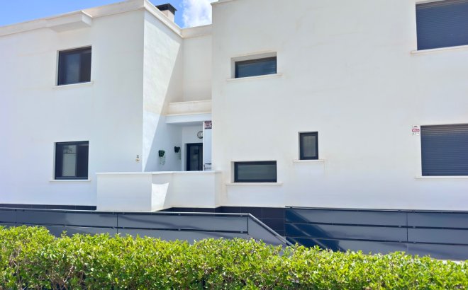 Resale - Terraced house -
Cabo Roig - Lomas de Cabo Roig