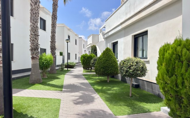Resale - Terraced house -
Cabo Roig - Lomas de Cabo Roig