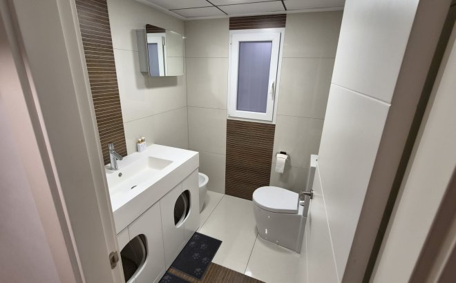 Resale - Apartment -
Torrevieja - Costa Blanca