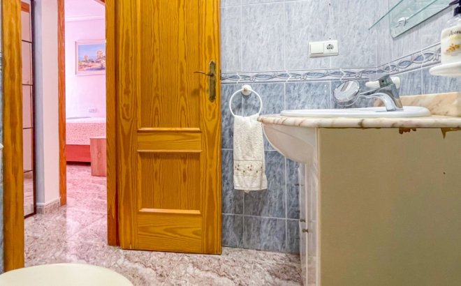 Resale - Apartment -
Torrevieja - Costa Blanca
