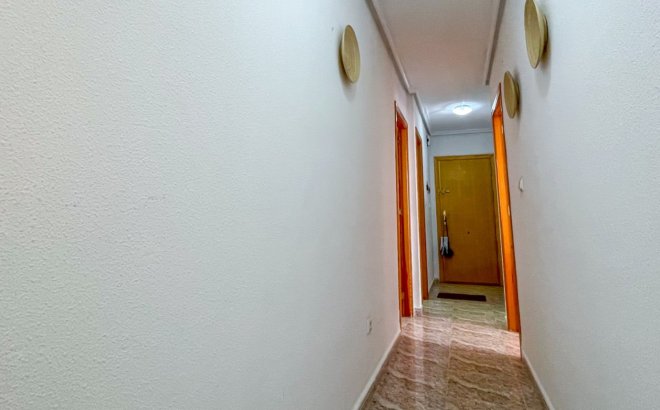 Resale - Apartment -
Torrevieja - Costa Blanca