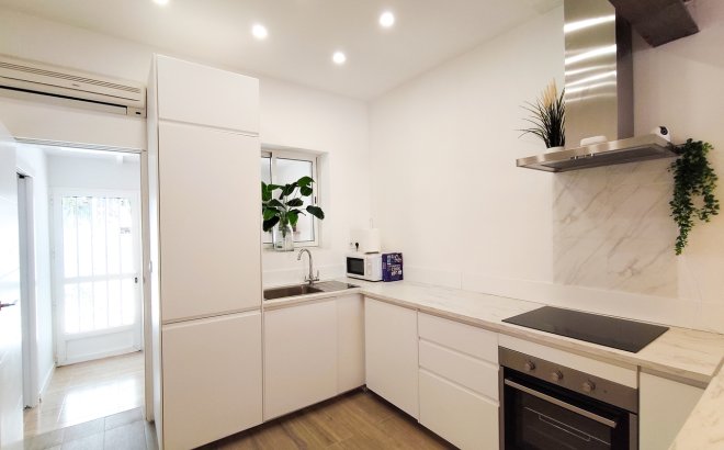 Resale - Town House -
Playa Flamenca - Costa Blanca