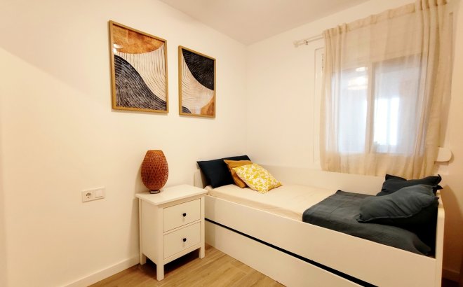 Resale - Town House -
Playa Flamenca - Costa Blanca