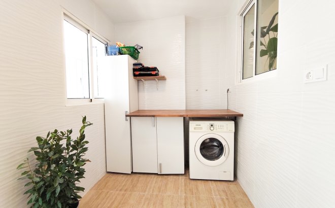 Resale - Town House -
Playa Flamenca - Costa Blanca