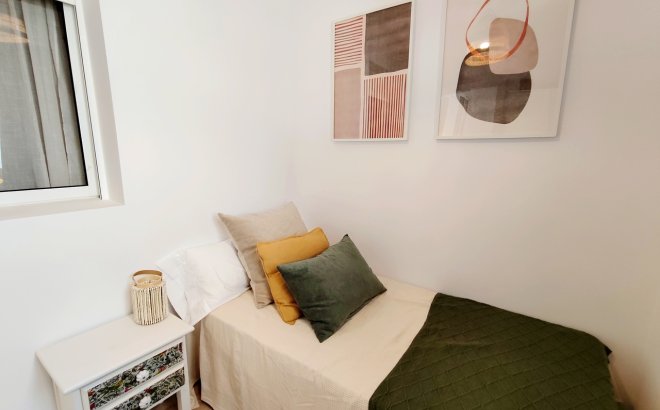 Resale - Town House -
Playa Flamenca - Costa Blanca