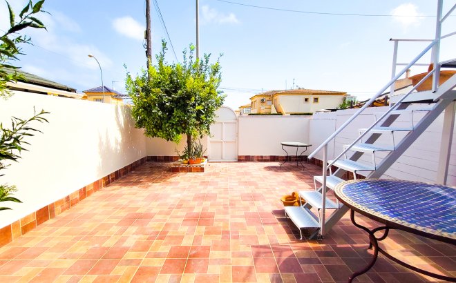Resale - Town House -
Playa Flamenca - Costa Blanca