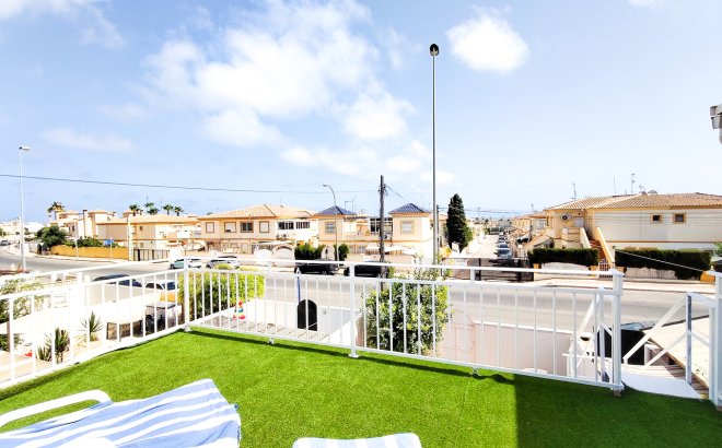 Resale - Town House -
Playa Flamenca - Costa Blanca
