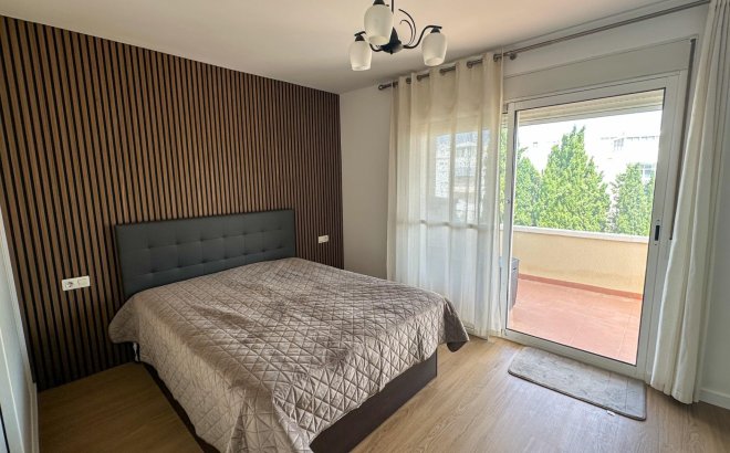 Resale - Dúplex -
San Miguel de Salinas - Las Filipinas