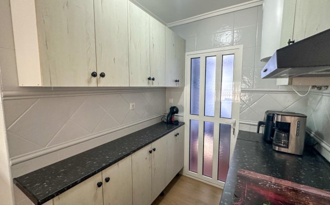 Resale - Dúplex -
San Miguel de Salinas - Las Filipinas