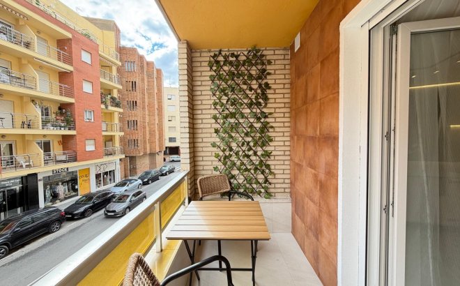 Resale - Apartment -
Torrevieja - Playa del Cura