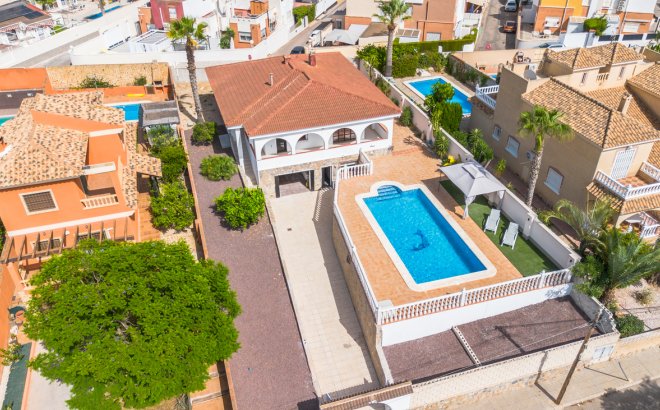 Resale - Villa -
Los Balcones - Costa Blanca