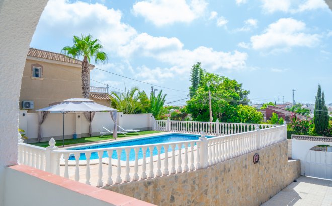 Resale - Villa -
Los Balcones - Costa Blanca